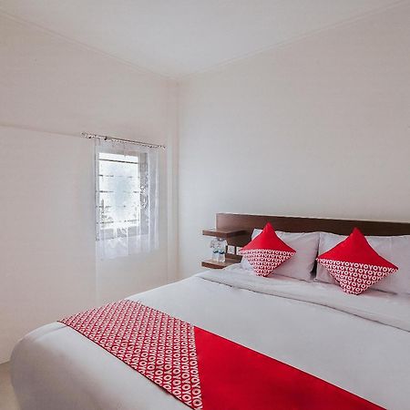 Super Oyo 2183 Cibeureum Residence Bandung Ngoại thất bức ảnh